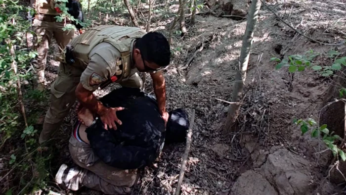 68e3c0fce2afa_700_394!