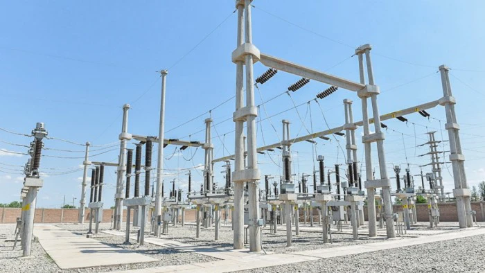 68e4e881c36f7_700_394!