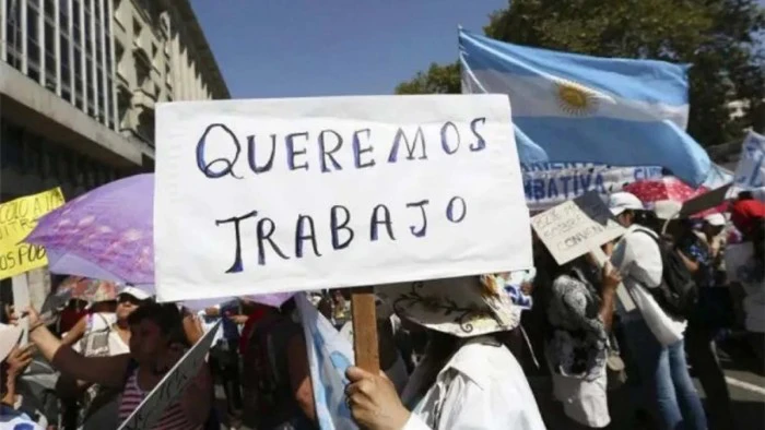 6908b5d0aa4a1_700_394! (1)