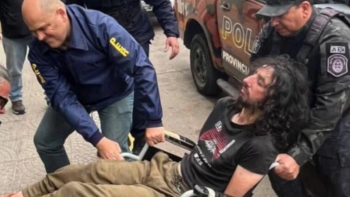 68f37e4675ccf_700_394!