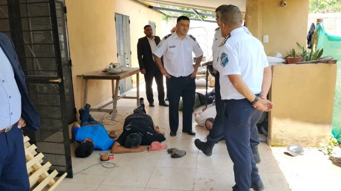 6913b4b391a1c_700_394!