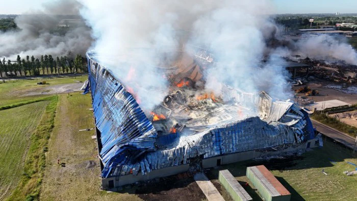 6918860d35d58_700_394!