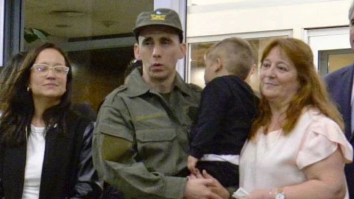 69a5bdaf0ade8_700_394!