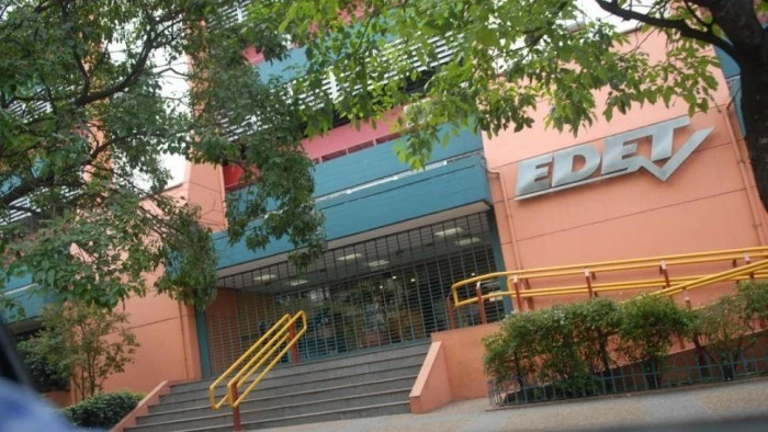 69d6610a3f6ee_700_394!