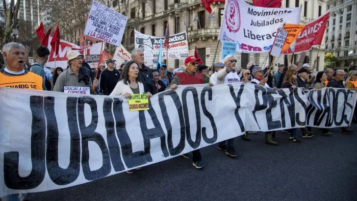 68dd0f05925d7_700_394!