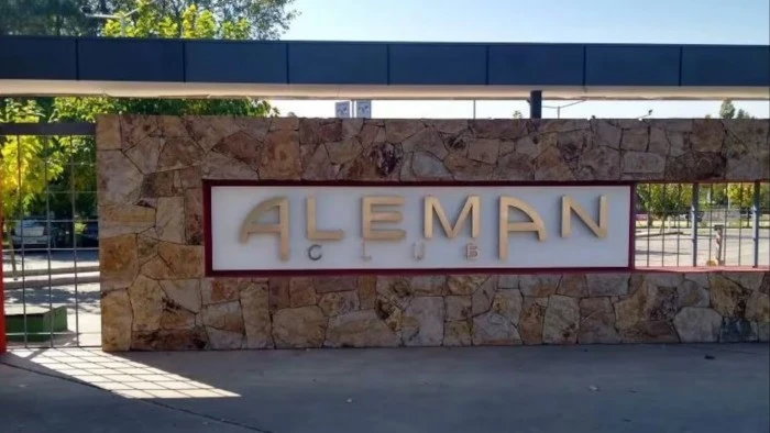 69d3cd2e805fe_700_394!