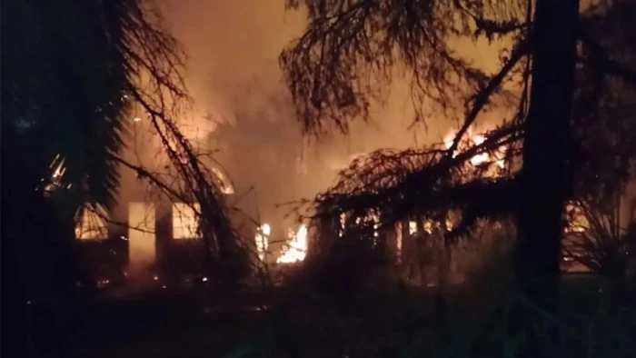 69b16ef1a8e7f_700_394!