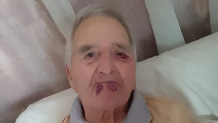 694aa35b885a9_700_394!