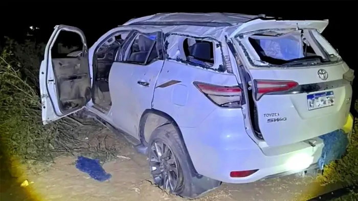 68e3b5c9dbd99_700_394!