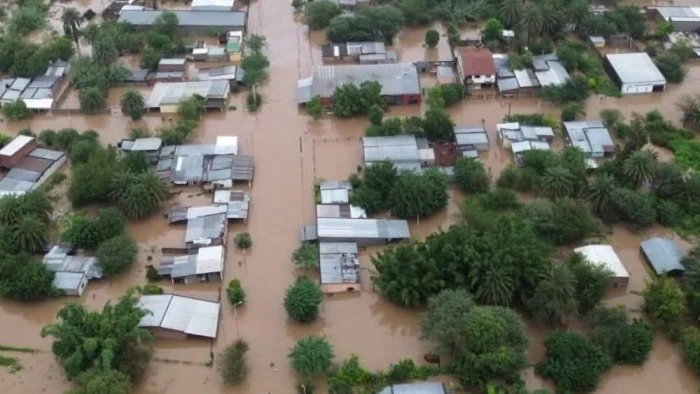 69b1a4c9bd2a7_700_394!