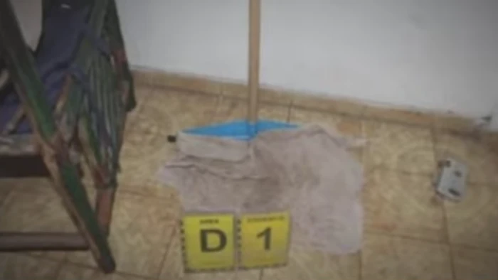 68ea4c6474171_700_394!