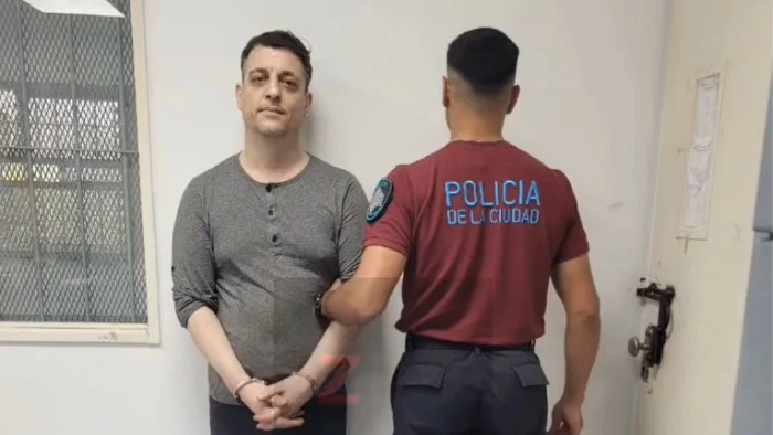 68fb8a7c85aba_700_394!