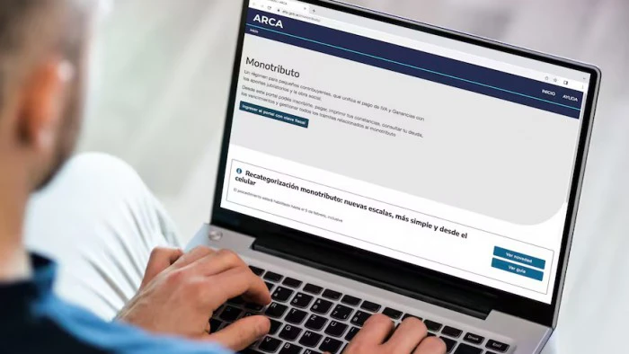 67a34df4b0bad_700_394!